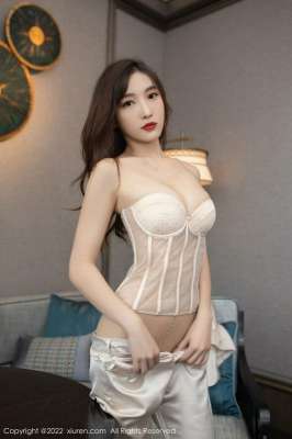 【圖文】女友在泳池被輪姦