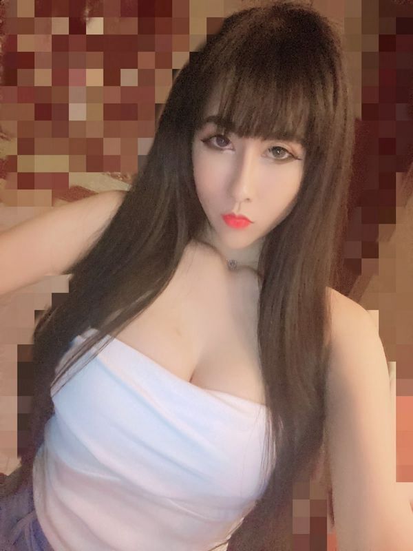 【圖文】火車上的美麗人妻轉貼