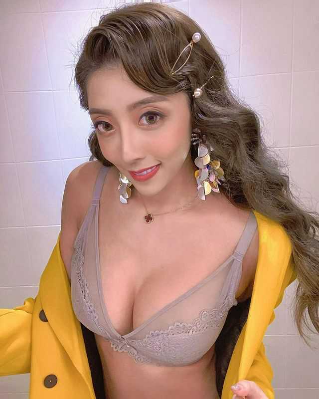【圖文】女同事的20歲處女女兒