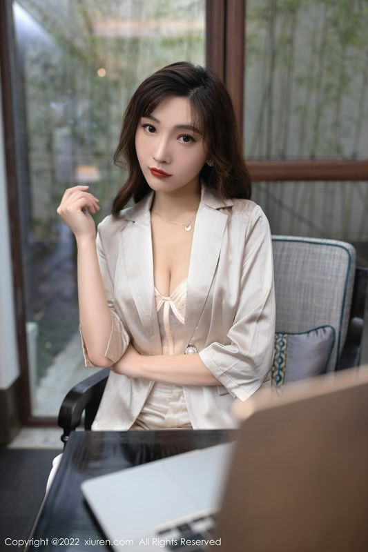 【圖文】挑逗慾女她小穴又濕了