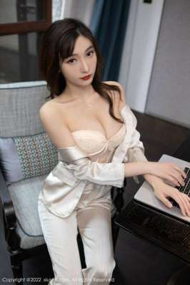 【圖文】終于插入了這幾個(gè)美女同事和小妹妹的嫩穴！