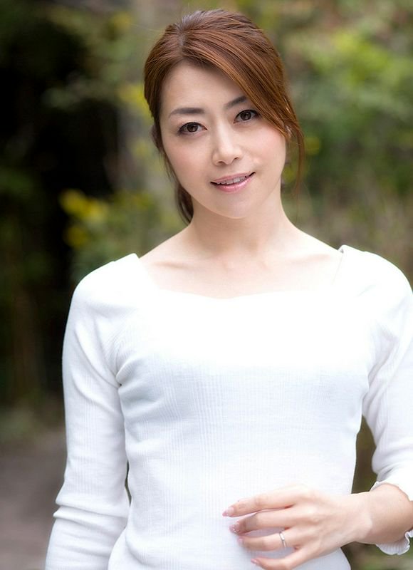 北條麻妃成熟女體官能的刺激