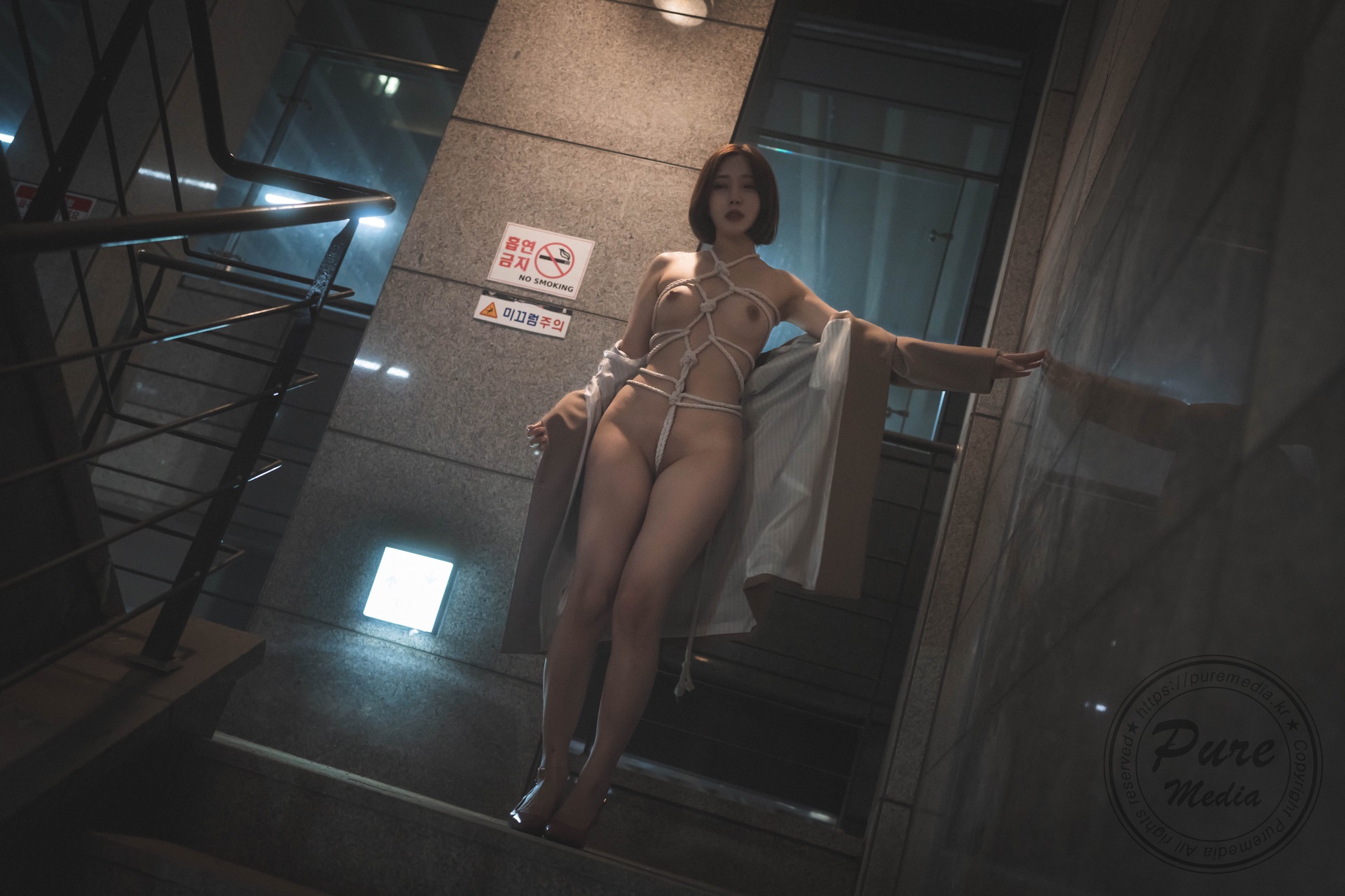 捆綁的藝術圖片