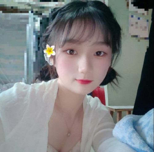 純學(xué)生妹