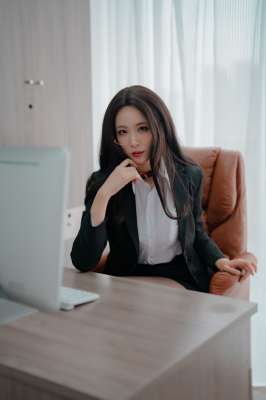 軒蕭學姐 女社長