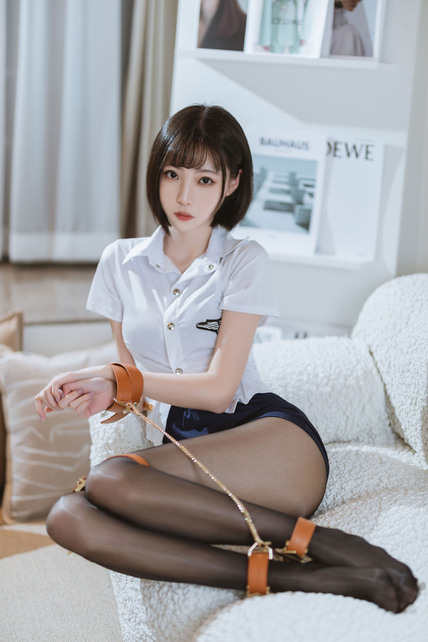 黑絲高跟