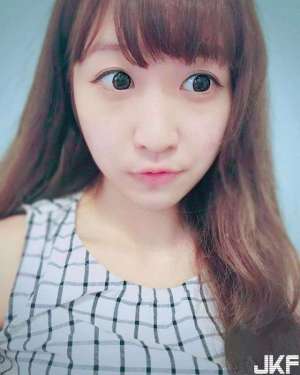 她把奶罩脫下伸手脫下_【2023年7月更新】