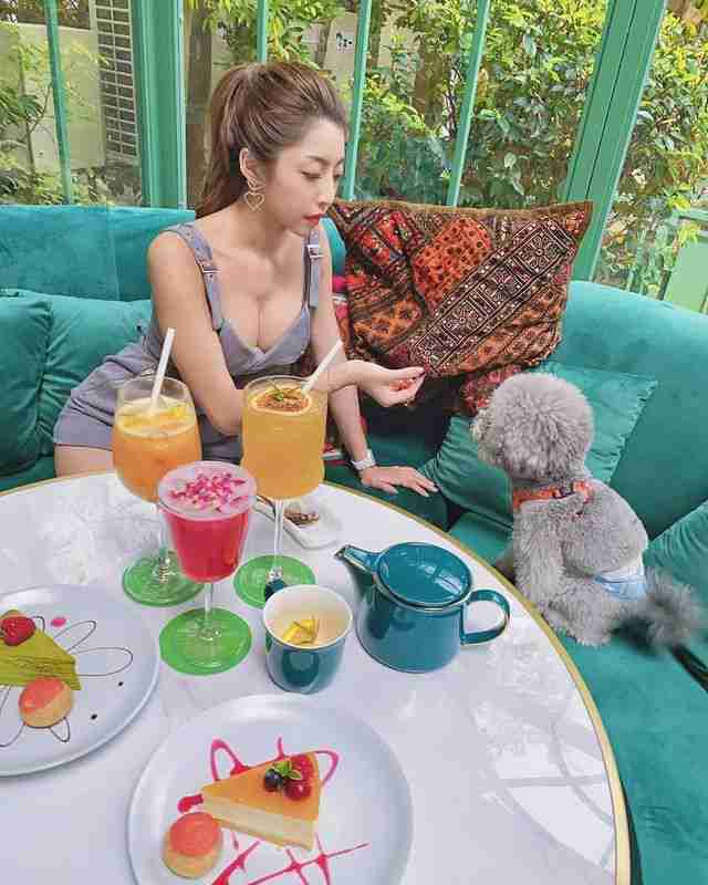 惹火大膽的熟女鄰居_【2023年7月更新】