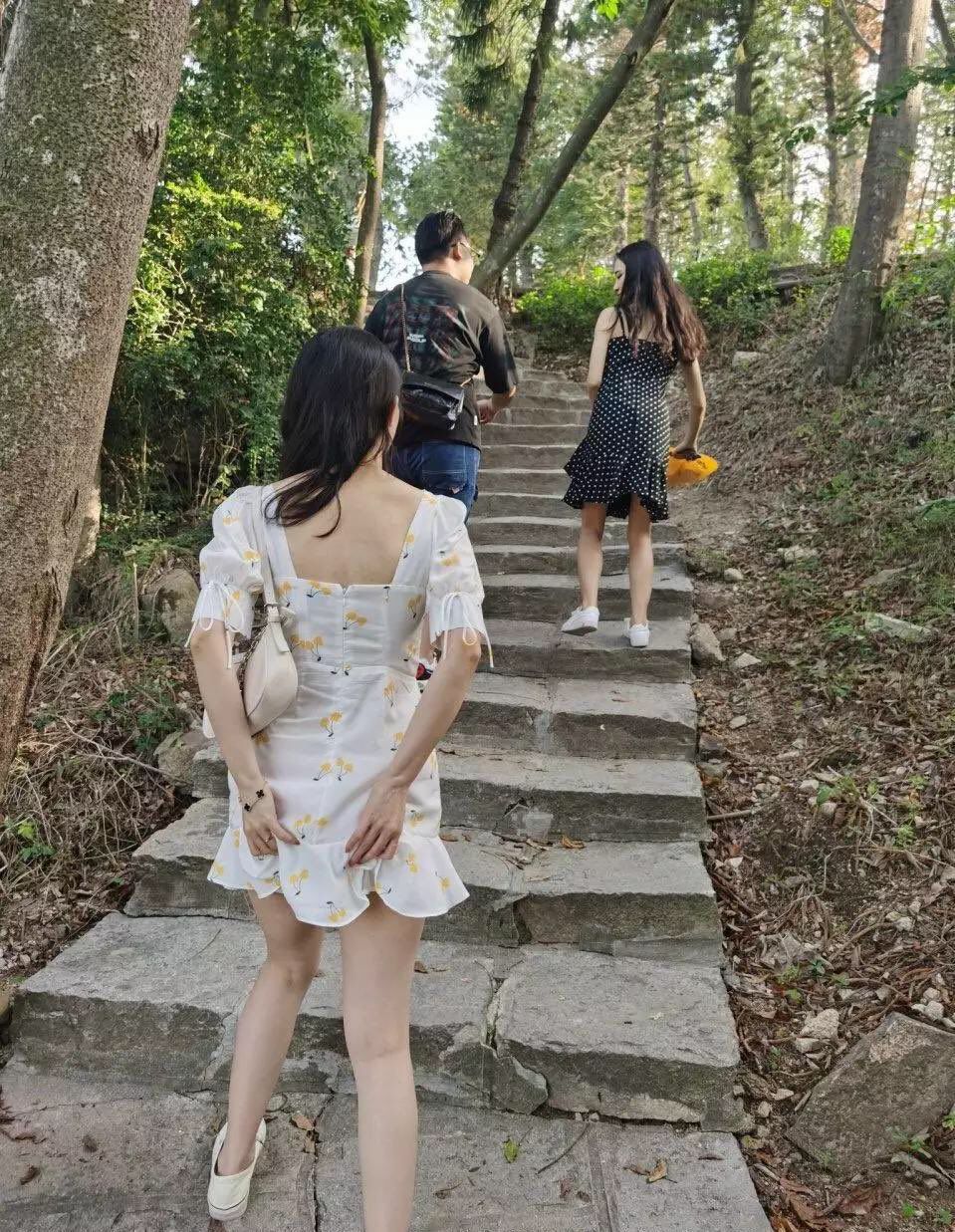那大大的膽子，那淫蕩的心兒！20230810