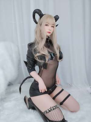 小皮衣的誘惑