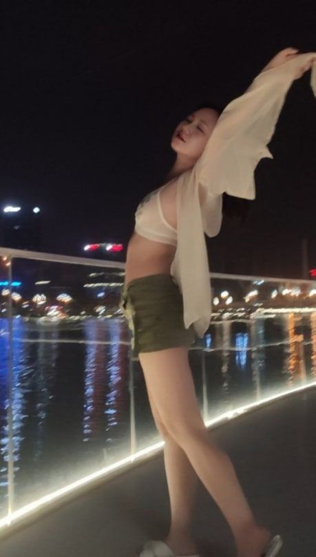 各類露臉反差美女圖片 2023082001