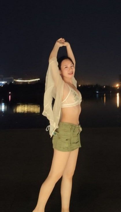 各類露臉反差美女圖片 2023082001