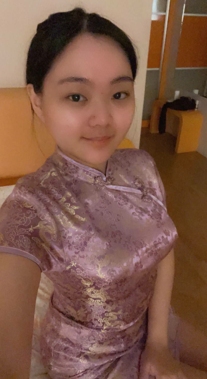 露臉美女 2023082201