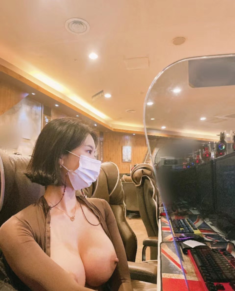 露出 人前的騷才是真的騷