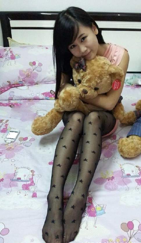 良家純純的絲襪 讓人有莫名的沖動