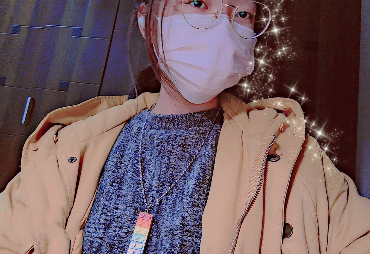 反差婊反差婊，人前人后反差懸殊，你愛我也愛 [35P]