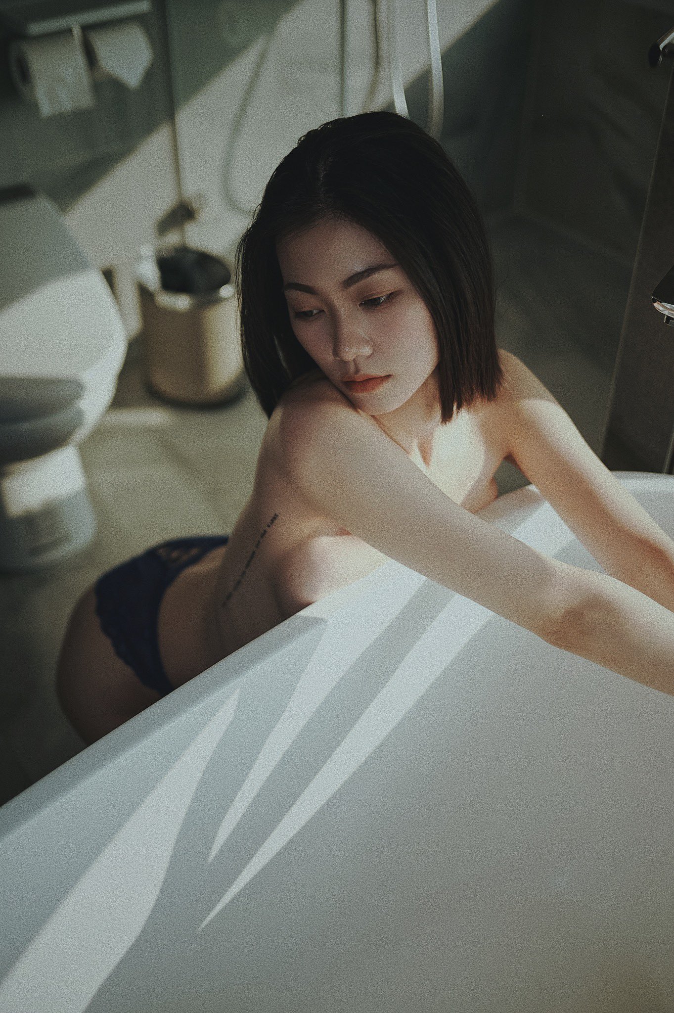 [美圖分享]灣灣的一個模特,瘦馬大燈