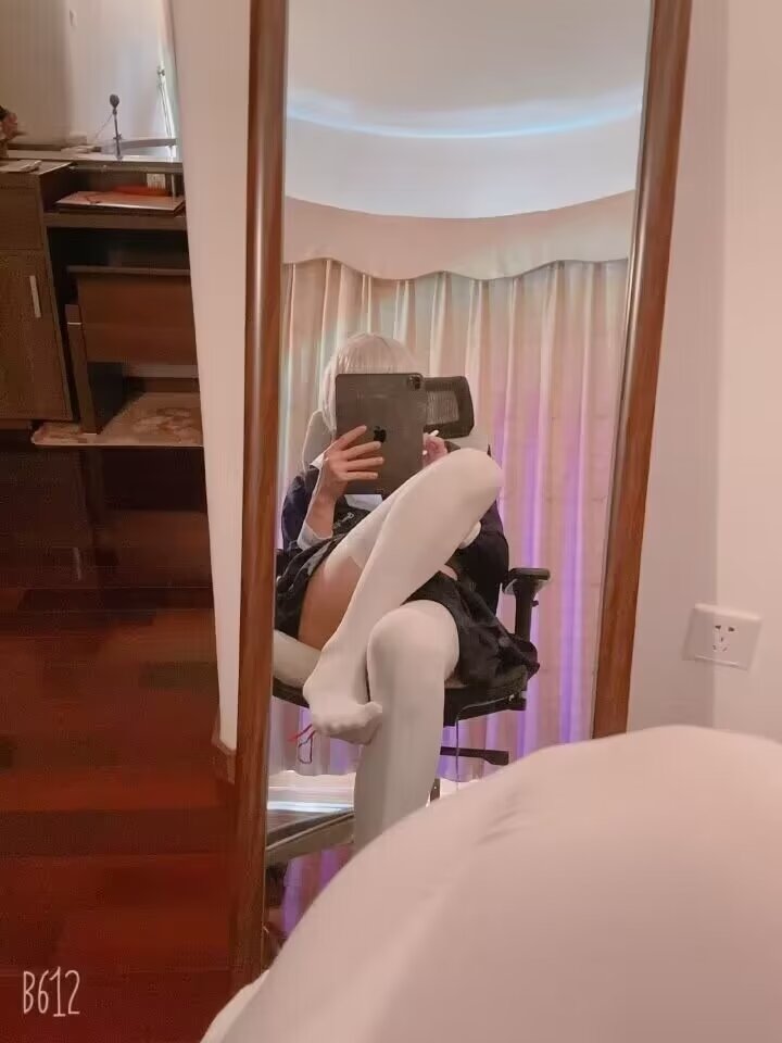 青春的馬尾辮姑娘