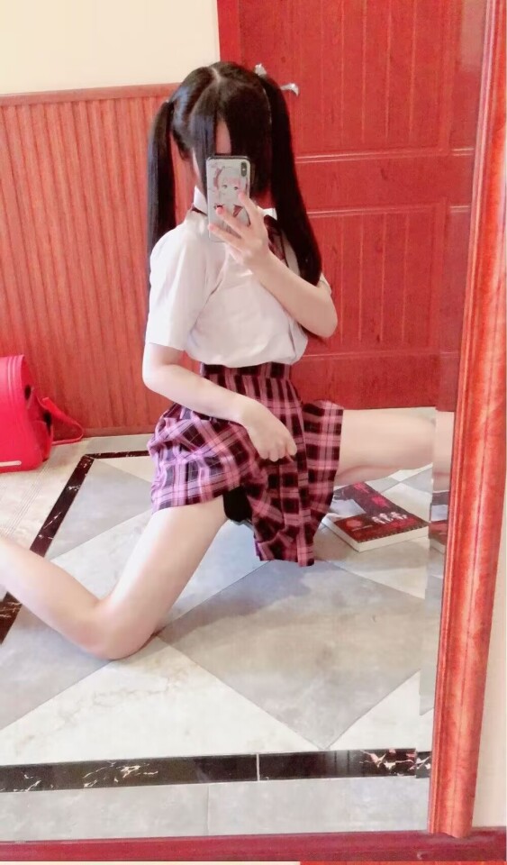 青春的馬尾辮姑娘