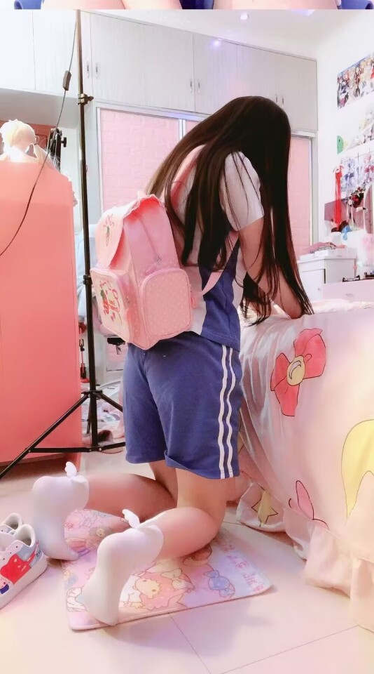 青春的馬尾辮姑娘