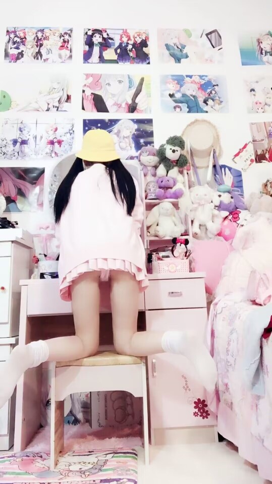青春的馬尾辮姑娘