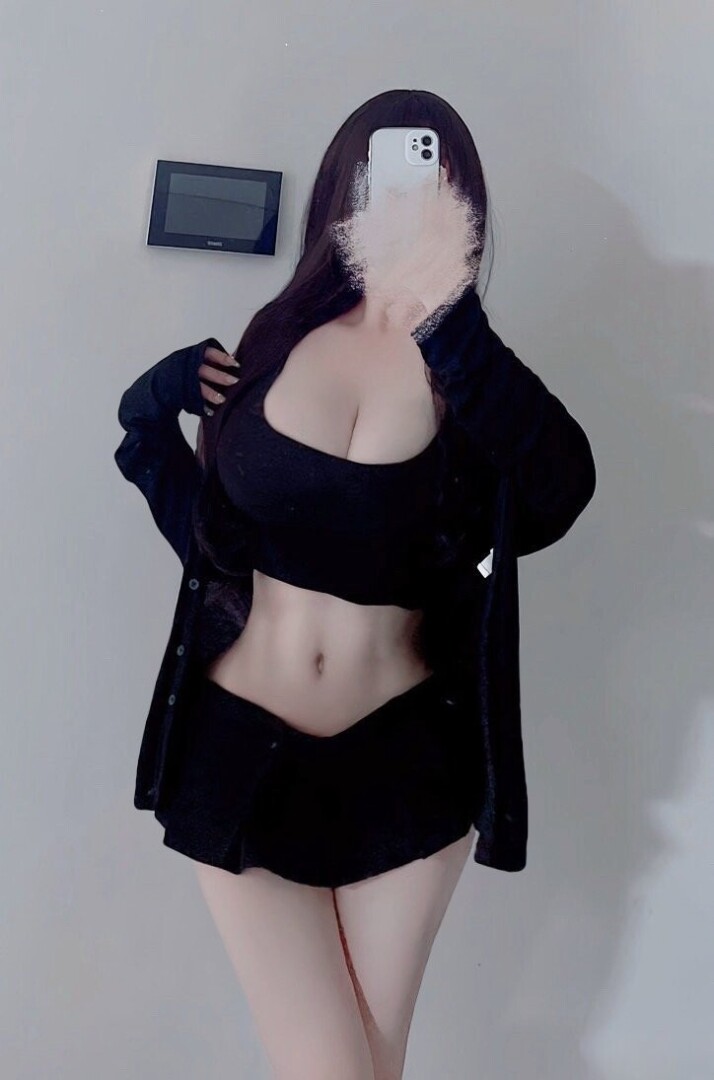 姹紫嫣紅千姿百態妖嬈多姿都沒有我馬凡舒誘人