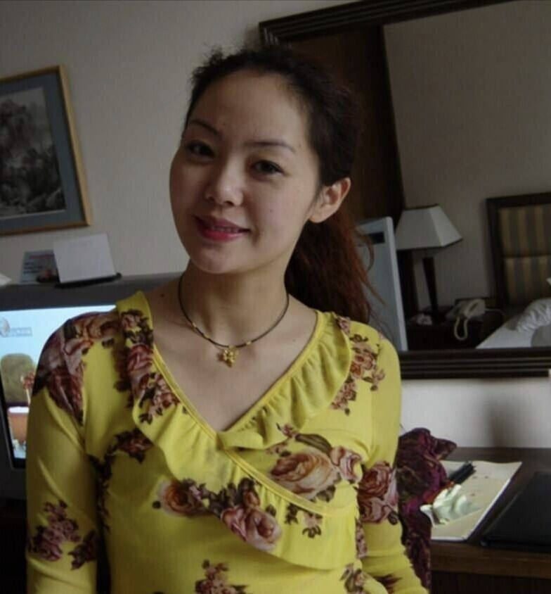 逼很騷的浪貨