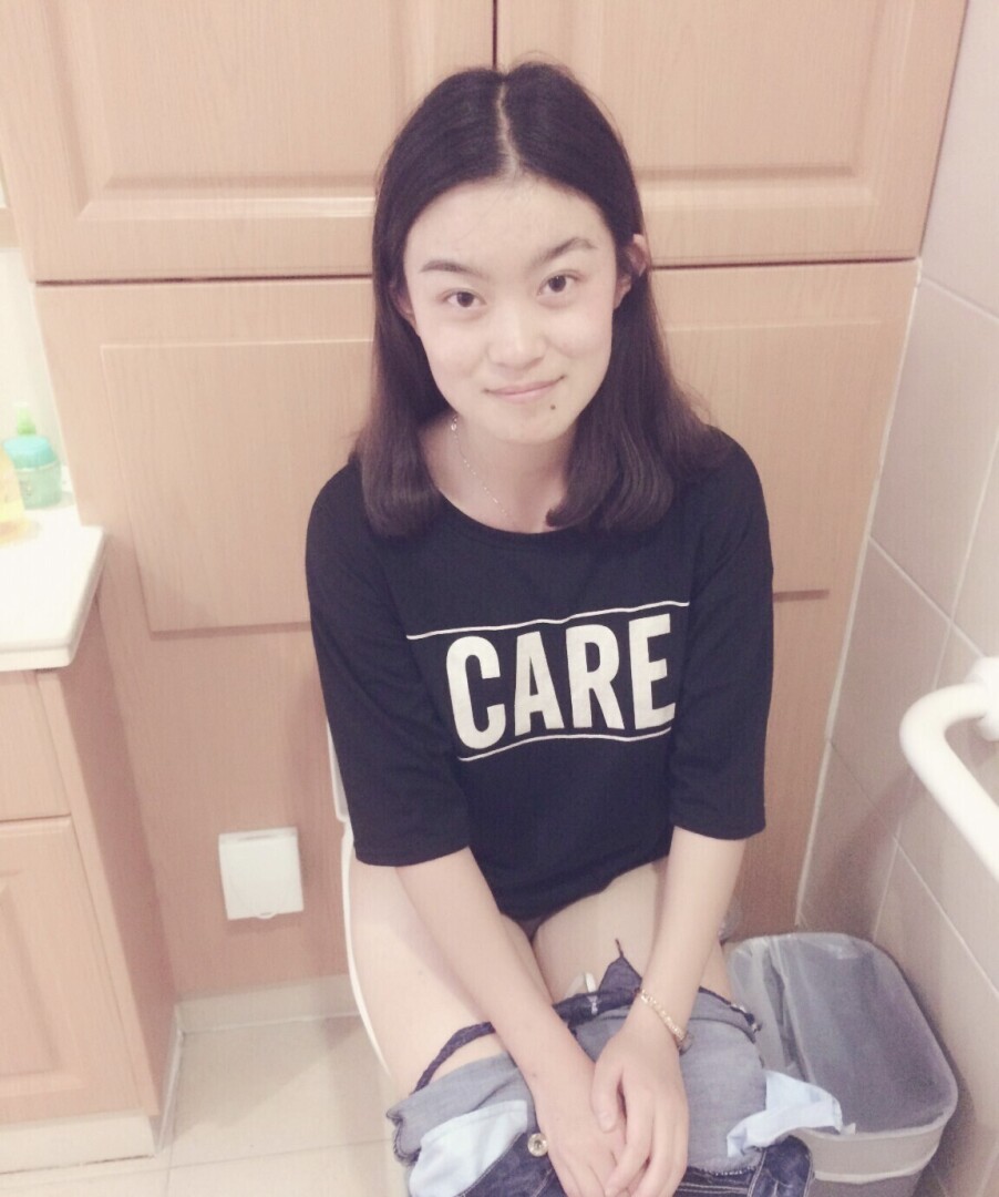 露臉騷妹子來了[98P]