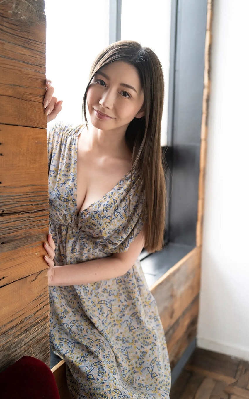 擁有火辣身材的熟女