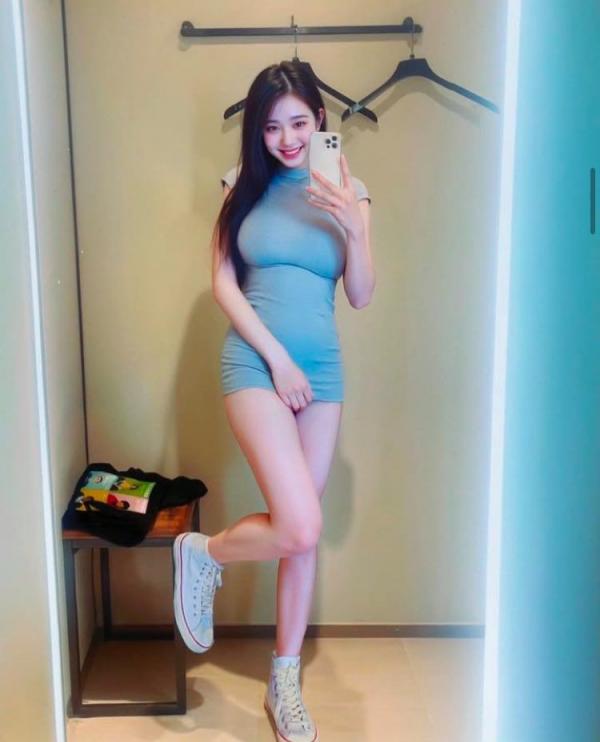 清純美女姐姐[28P]