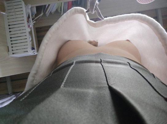 少婦若隱若現的誘惑
