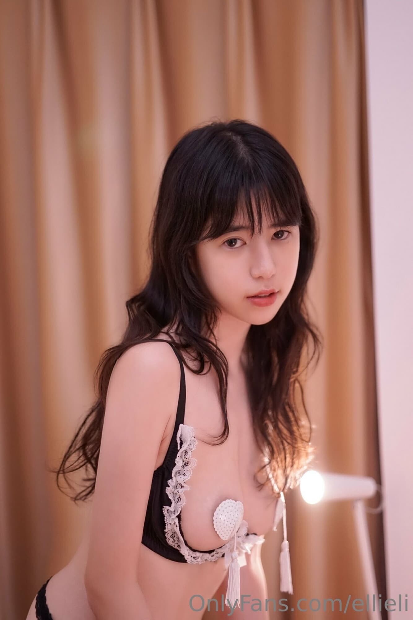 粉嫩的乳頭[20P]