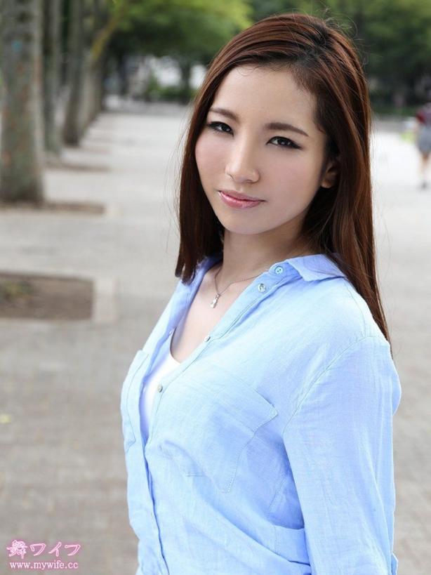 良家美婦 [21P]