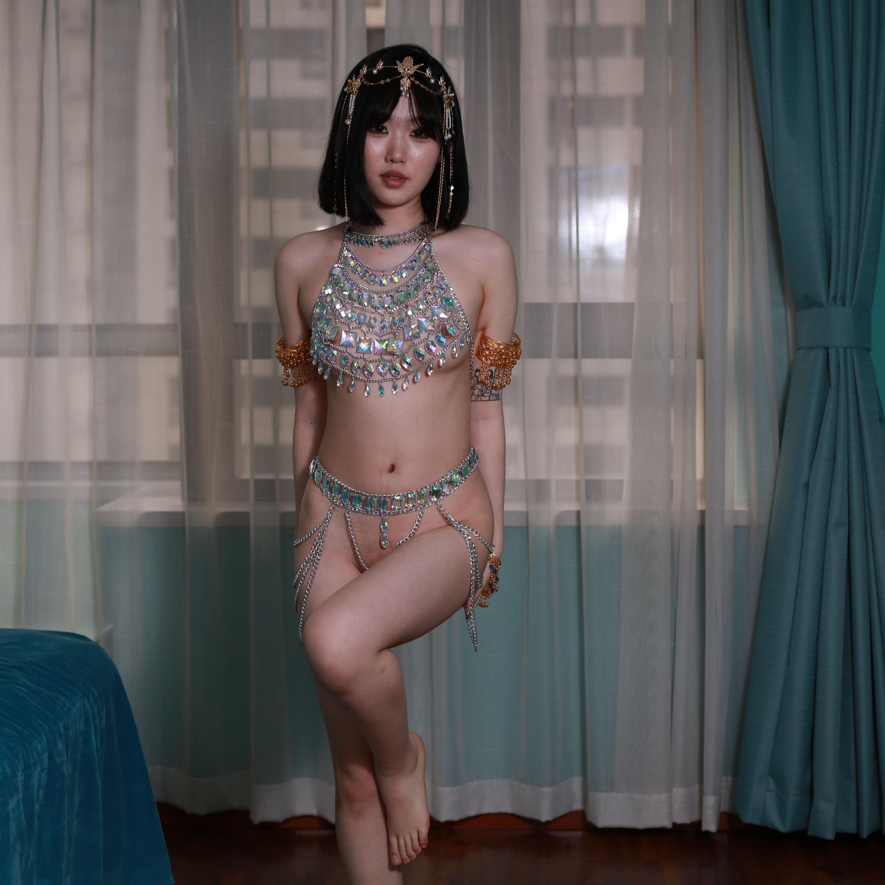 體態(tài)優(yōu)美曼妙多姿