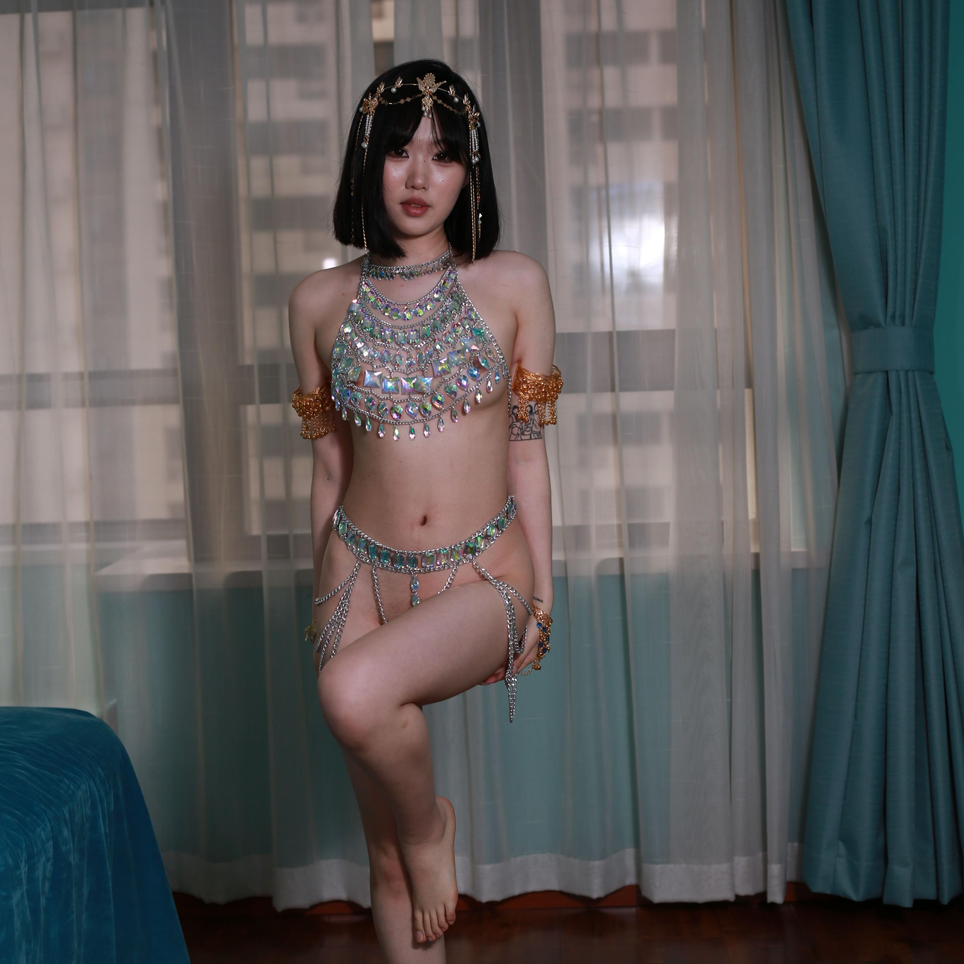 體態(tài)優(yōu)美曼妙多姿