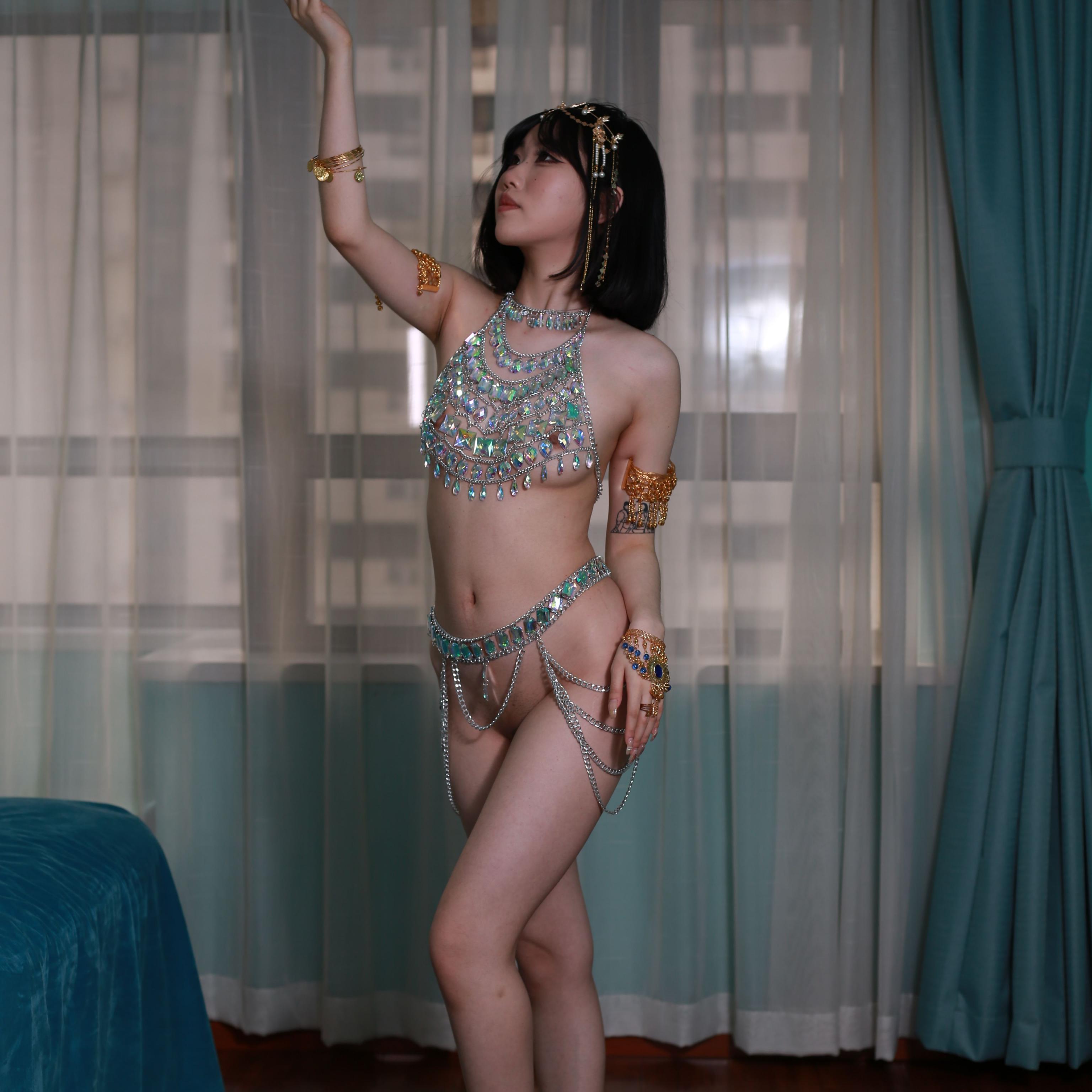 體態優美曼妙多姿