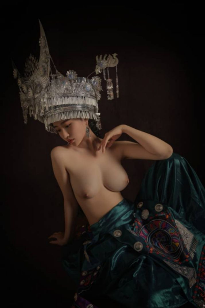 苗族姑娘 [27P]