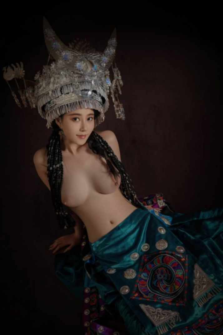 苗族姑娘 [27P]