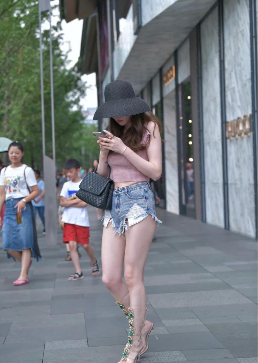 齊逼短褲的誘惑