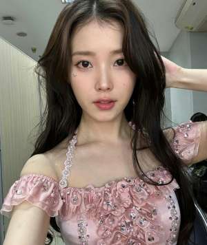 永遠(yuǎn)吃不夠的美乳