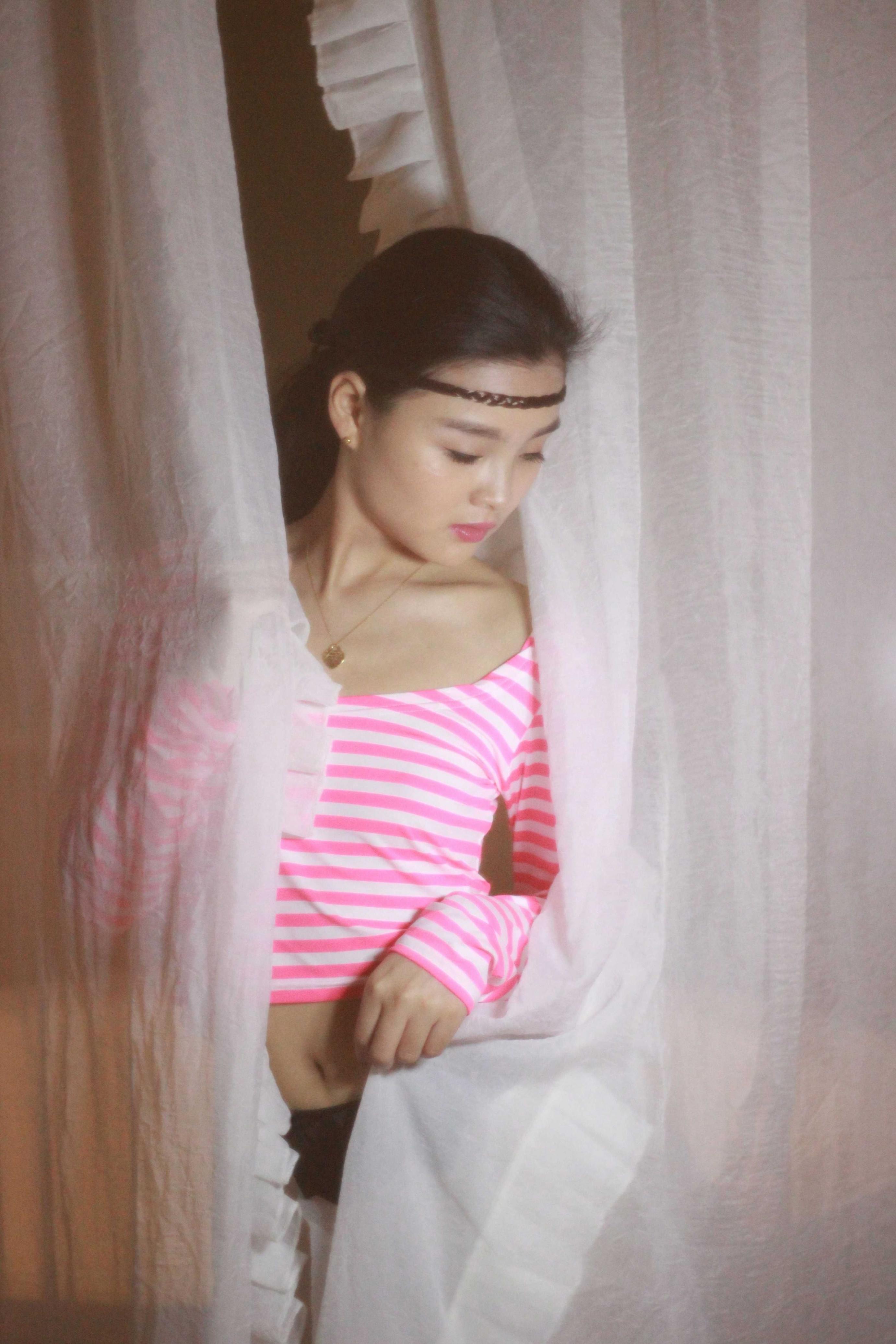 這小少婦感覺還挺不錯的
