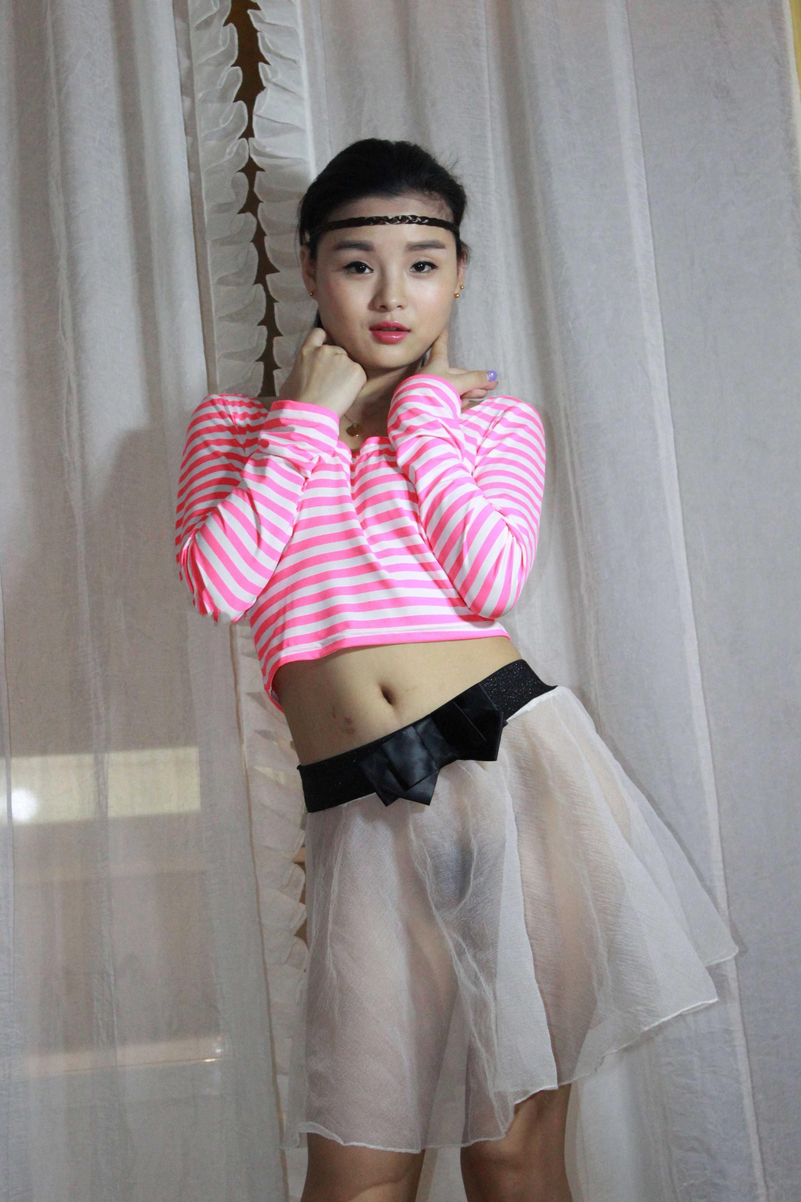 這小少婦感覺還挺不錯的