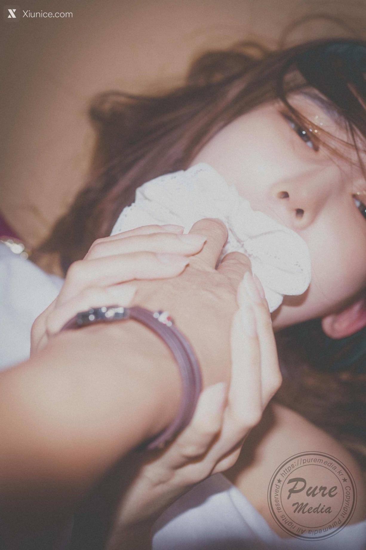最近很火的含著內褲的女孩Yeha套圖