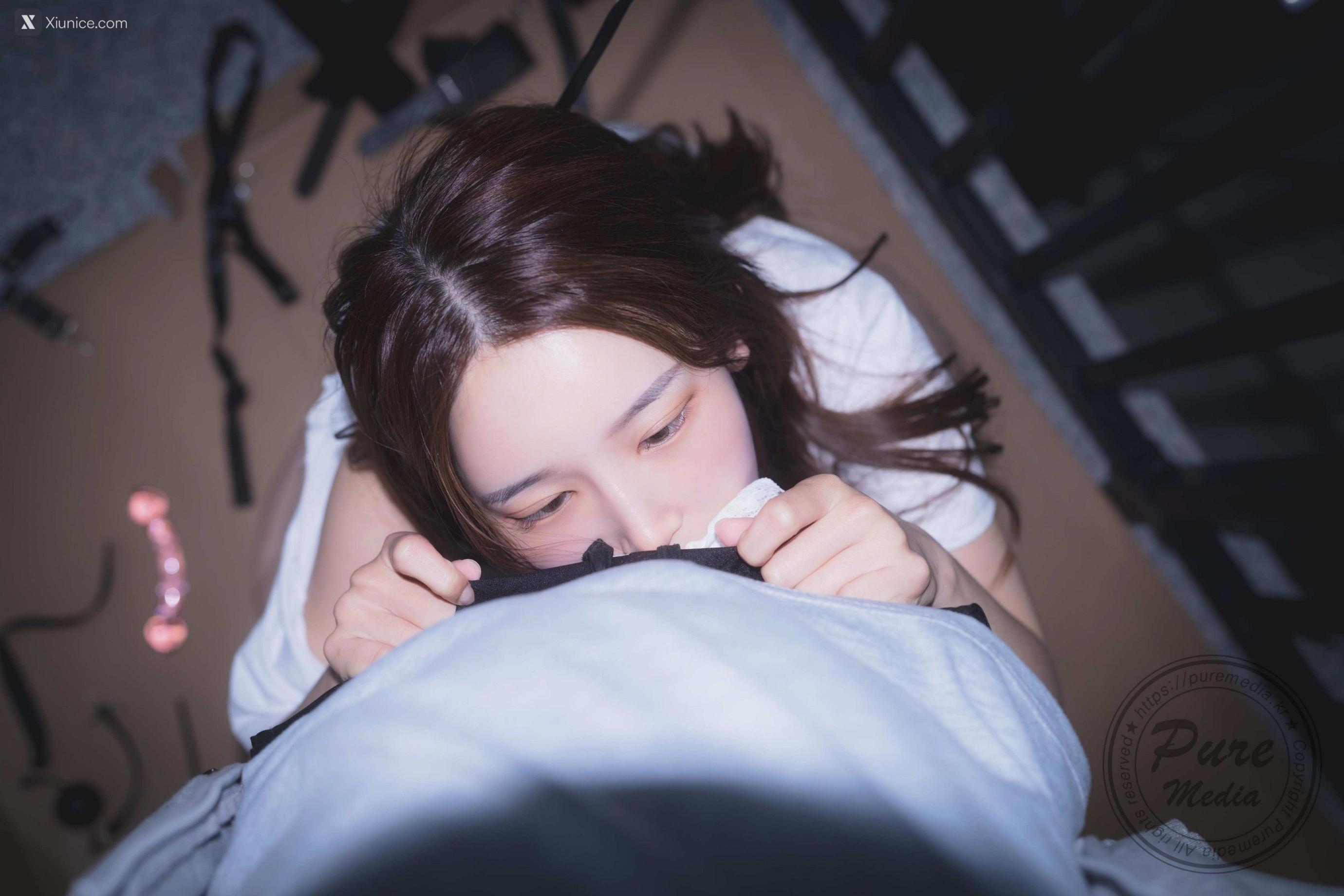 最近很火的含著內褲的女孩Yeha套圖