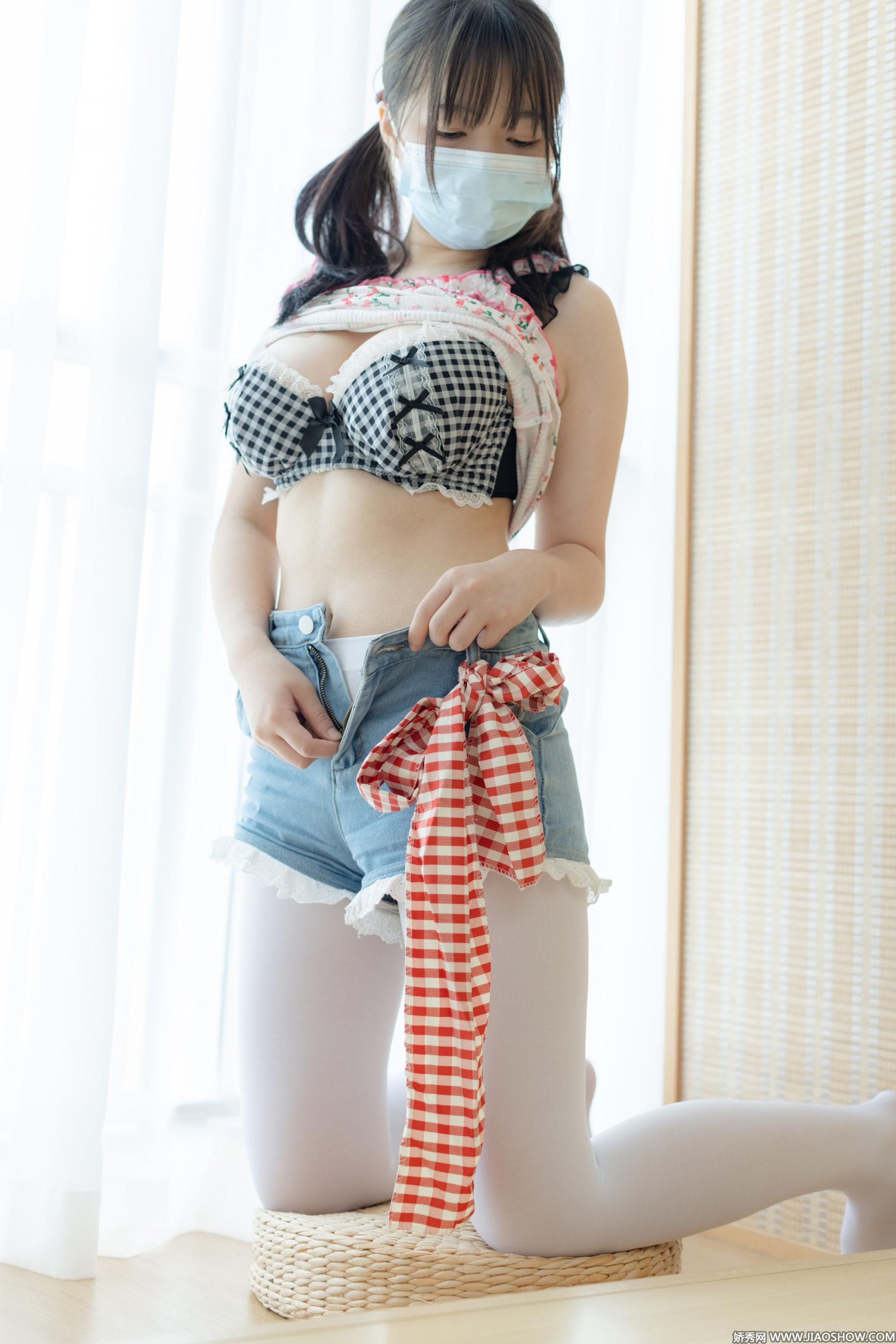 奶子真大 看著好想要