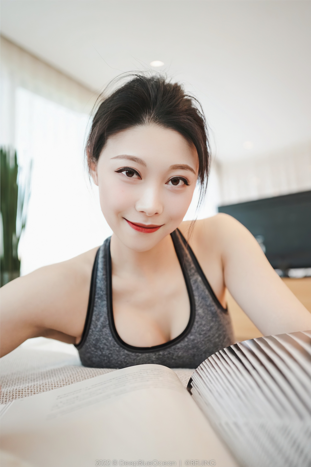 體態優美的瑜伽妹子
