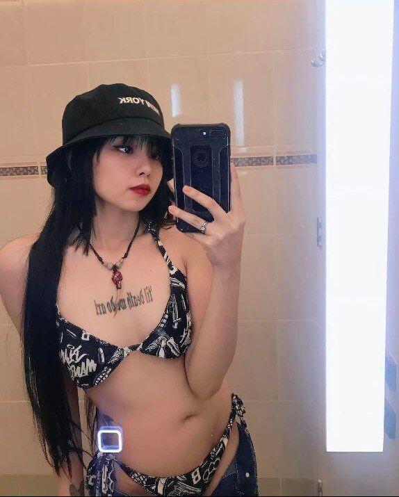 多多的反差小浪逼 [61P]