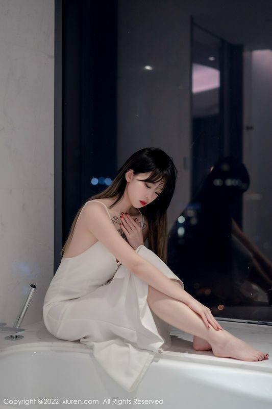 奶瓶. 完整版無水印寫真