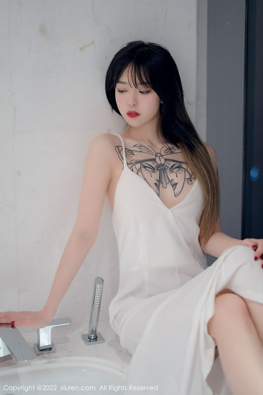 奶瓶. 完整版無水印寫真