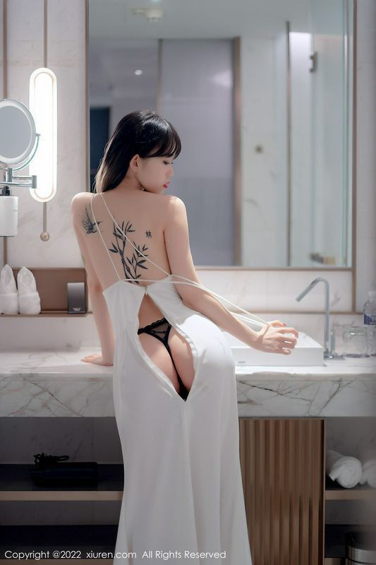 奶瓶. 完整版無水印寫真